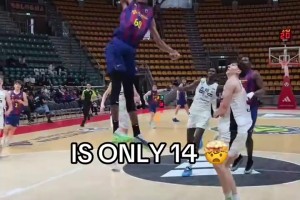 這是14歲？身高2米11的巴薩前鋒穆罕默德！模板字母哥？